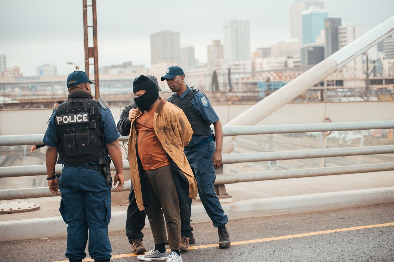 An exclusive look into the Nelson Mandela Bridge heist footage — The River
